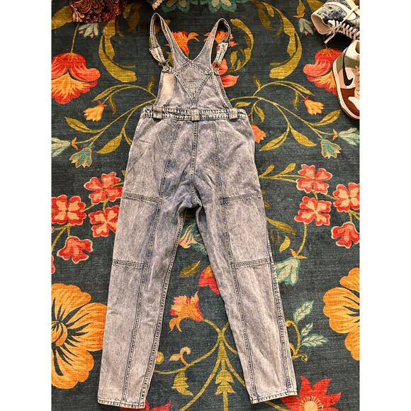 Levi’s Premium Mom Utility Denim Overalls Size 28 - Picture 4 of 9